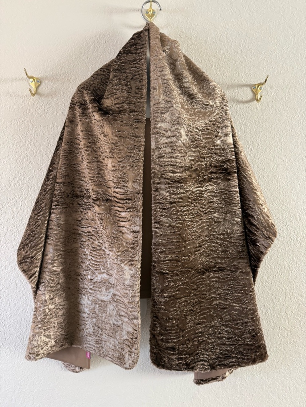 Banarassi Metallic Brown Textured Velvety Wrap Luxurious Soft Satin Lined Spots